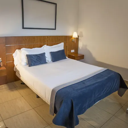 Savoy 2*