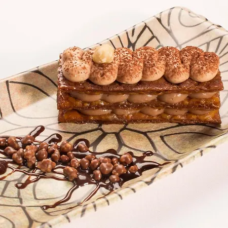 Savoy بيت ضيافة
