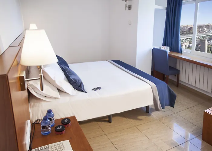 Πανσιόν Savoy 2*