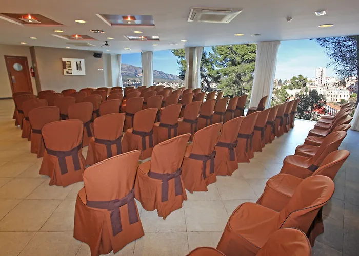 Savoy Πανσιόν 2*
